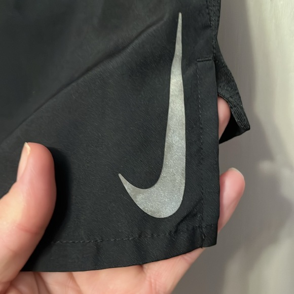 Nike black dry fit shorts, lined.  Xl - Picture 2 of 3